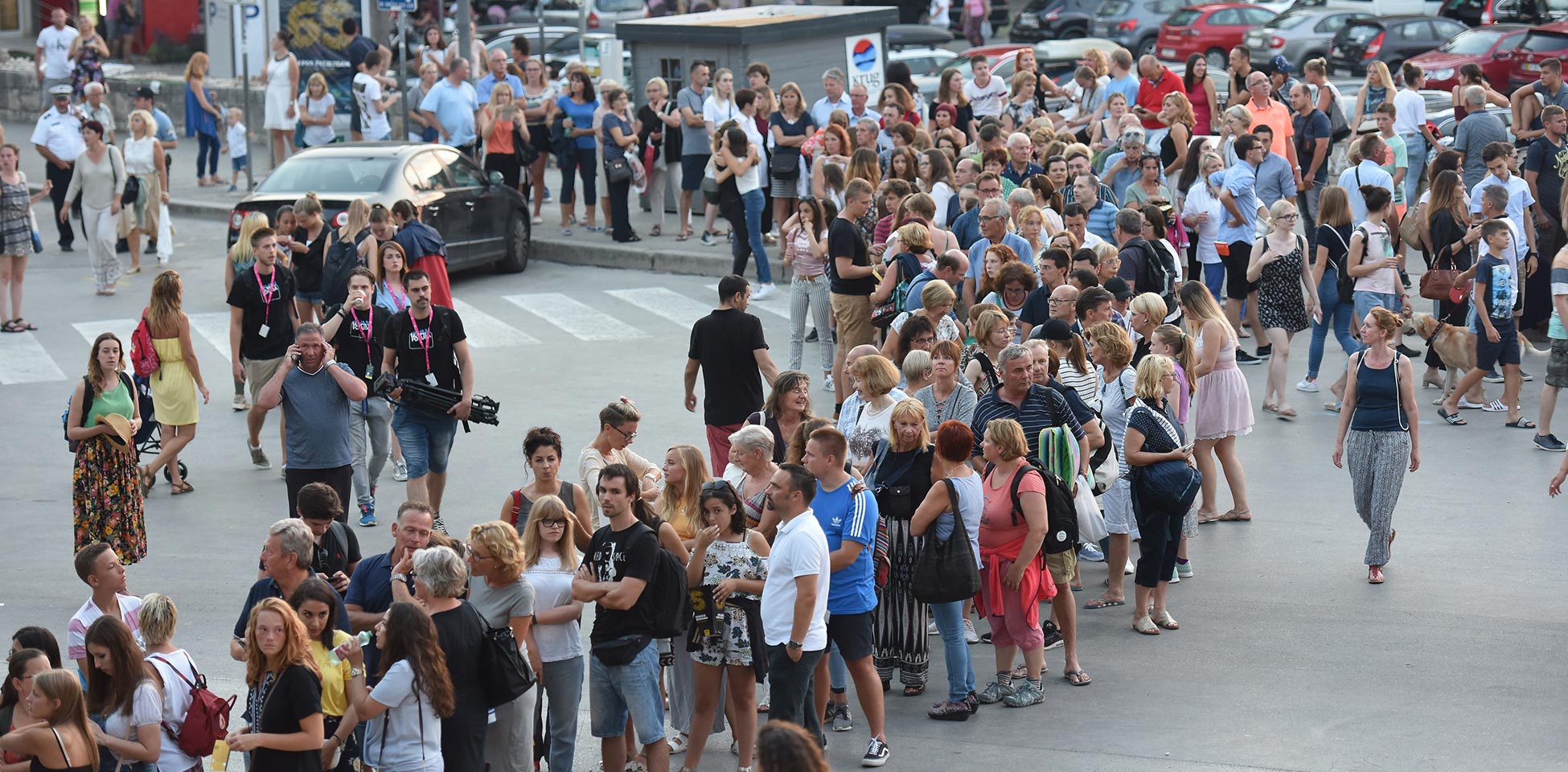 red ispred arene slider